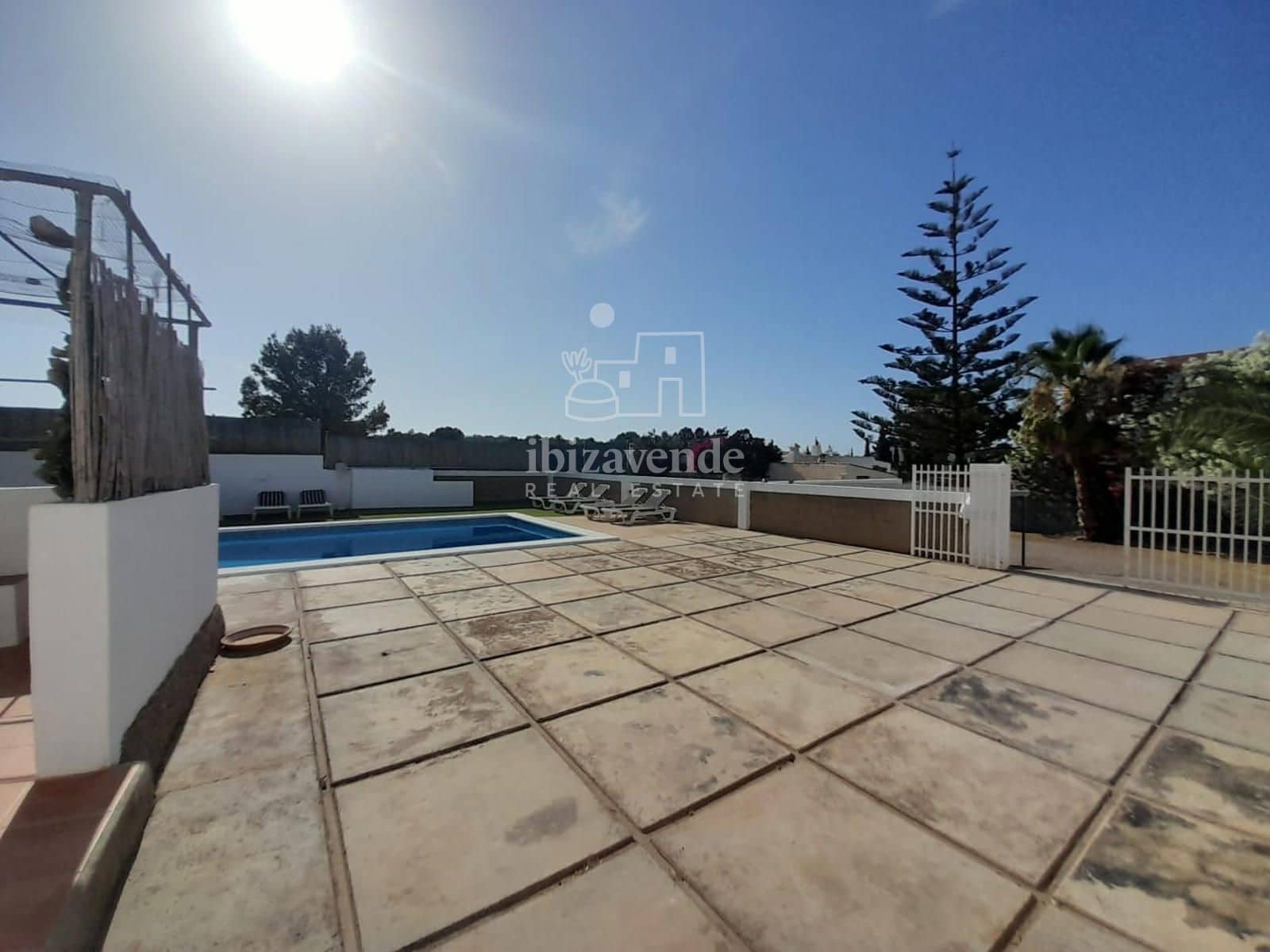 3 soveværelse Villa til salg i Port des Torrent med swimmingpool garage - € 895.000 (Ref: 9127513)