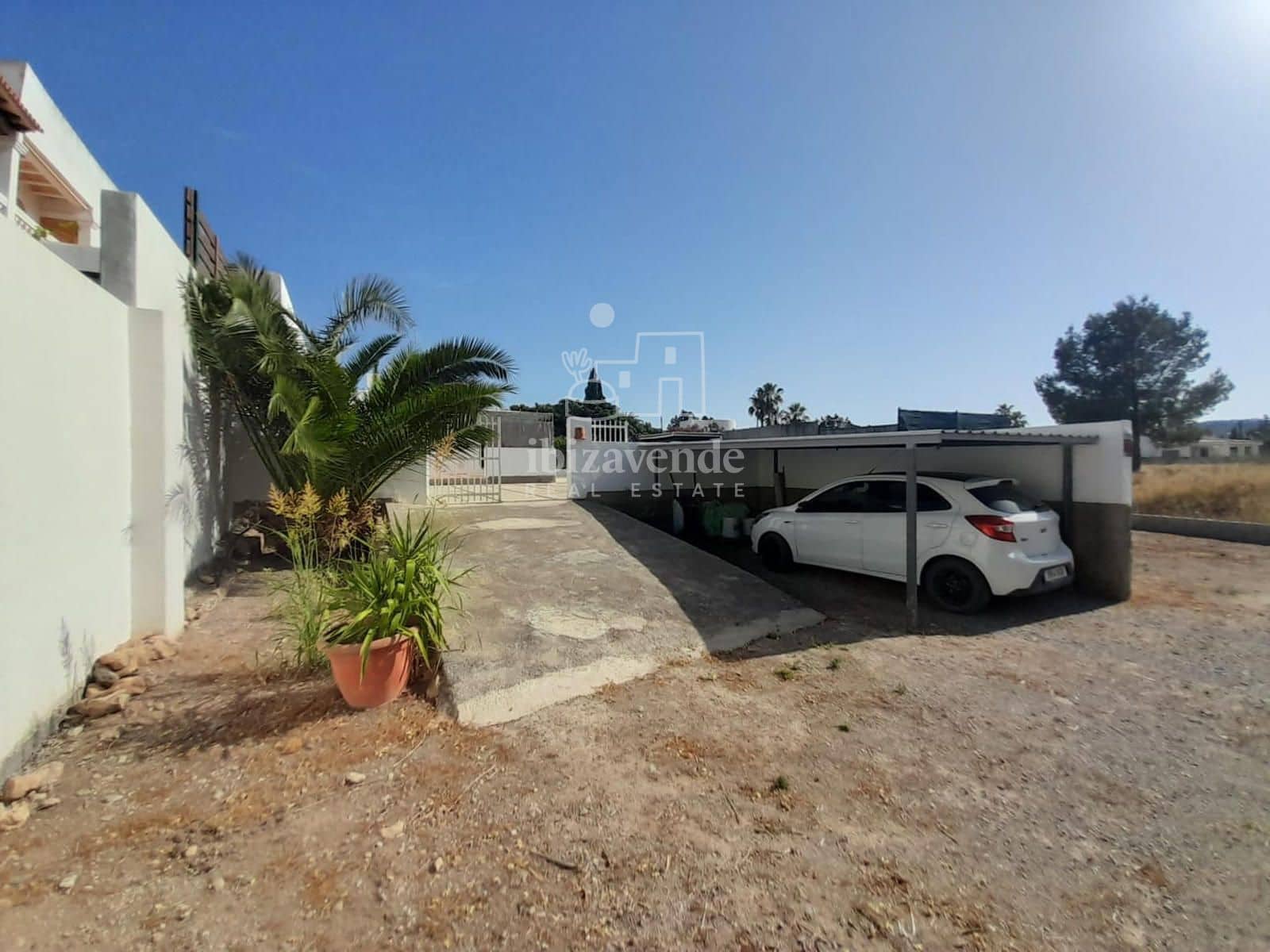 3 soveværelse Villa til salg i Port des Torrent med swimmingpool garage - € 895.000 (Ref: 9127513)