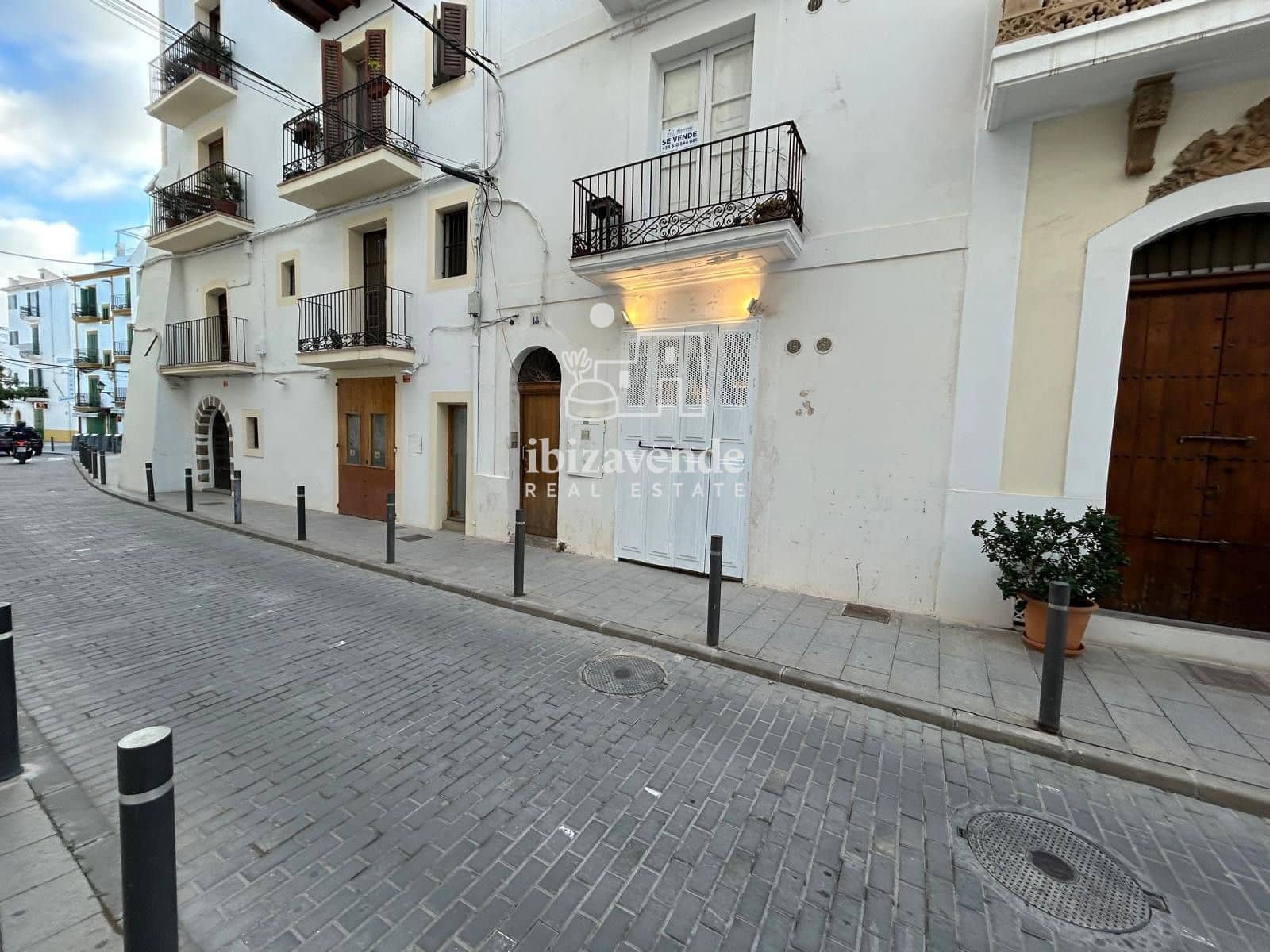 Erhverv til leje i Ibiza by - € 3.700 (Ref: 9137465)