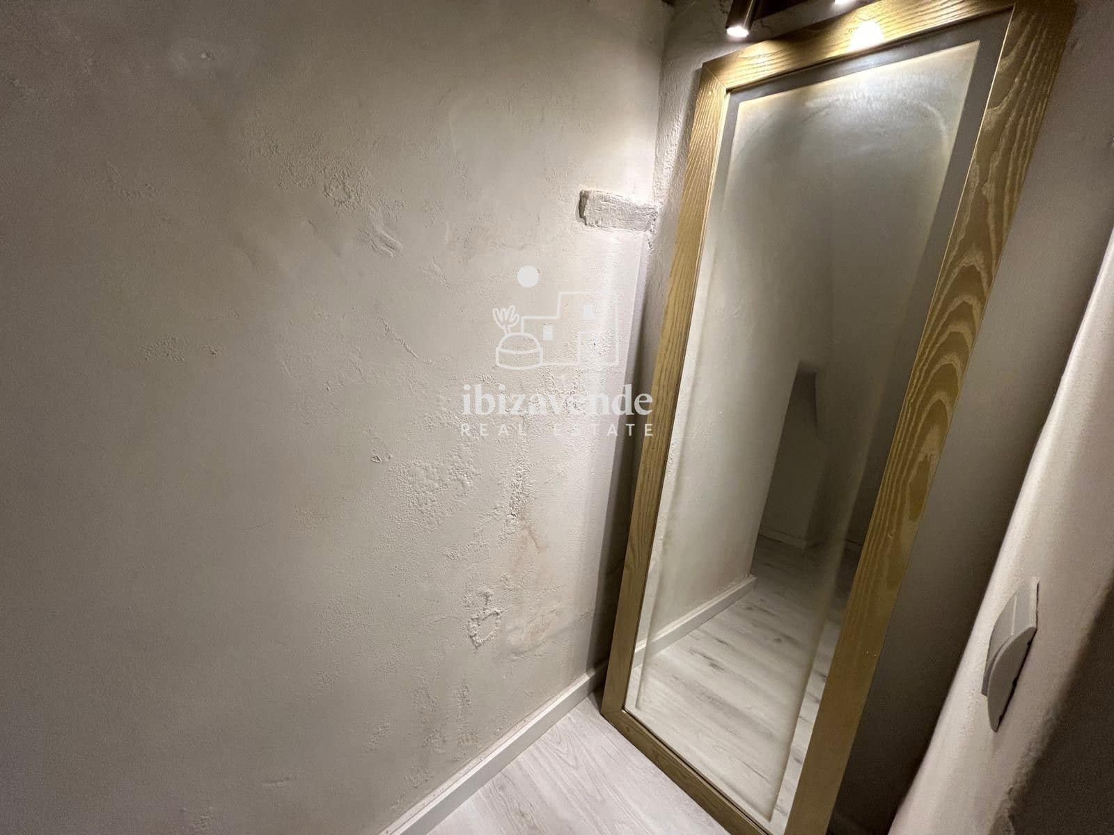 Erhverv til leje i Ibiza by - € 3.700 (Ref: 9137465)