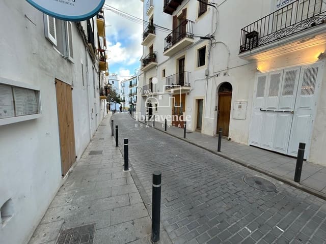 Erhverv til leje i Ibiza by - € 3.700 (Ref: 9137465)