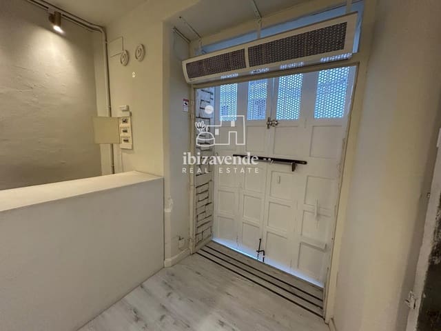 Erhverv til leje i Ibiza by - € 3.700 (Ref: 9137465)