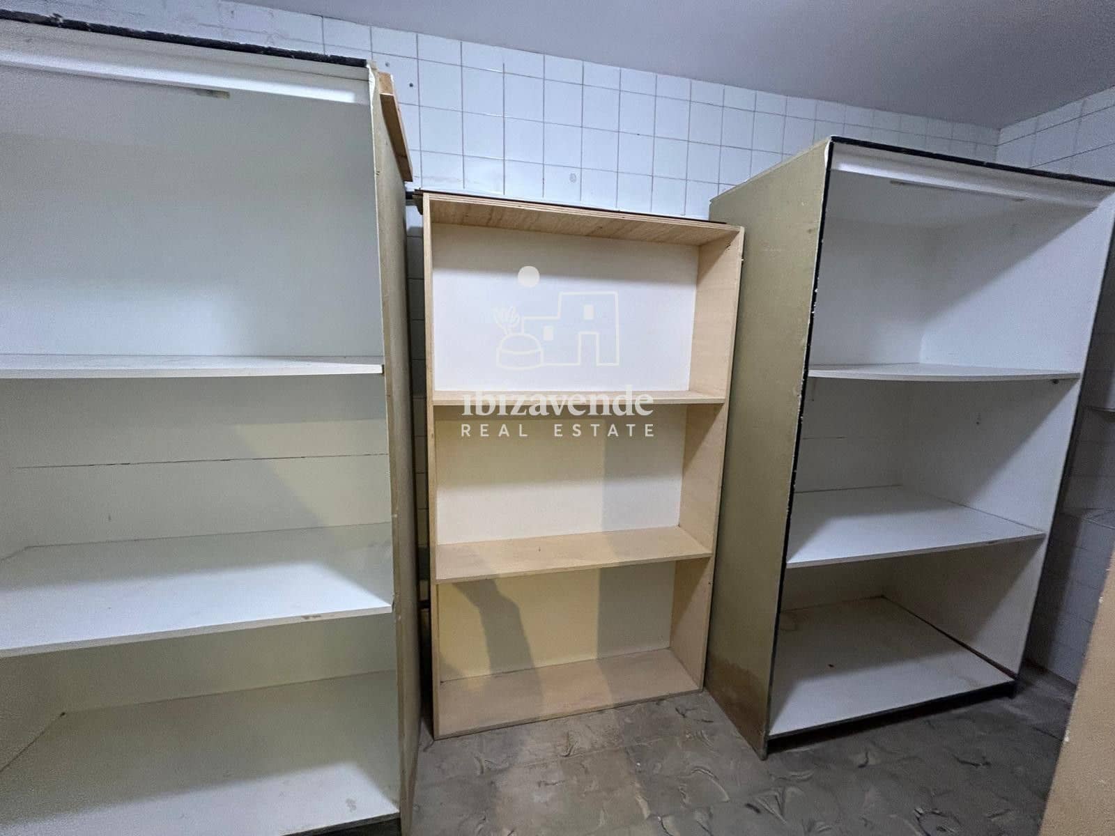 Erhverv til leje i Ibiza by - € 3.700 (Ref: 9137465)