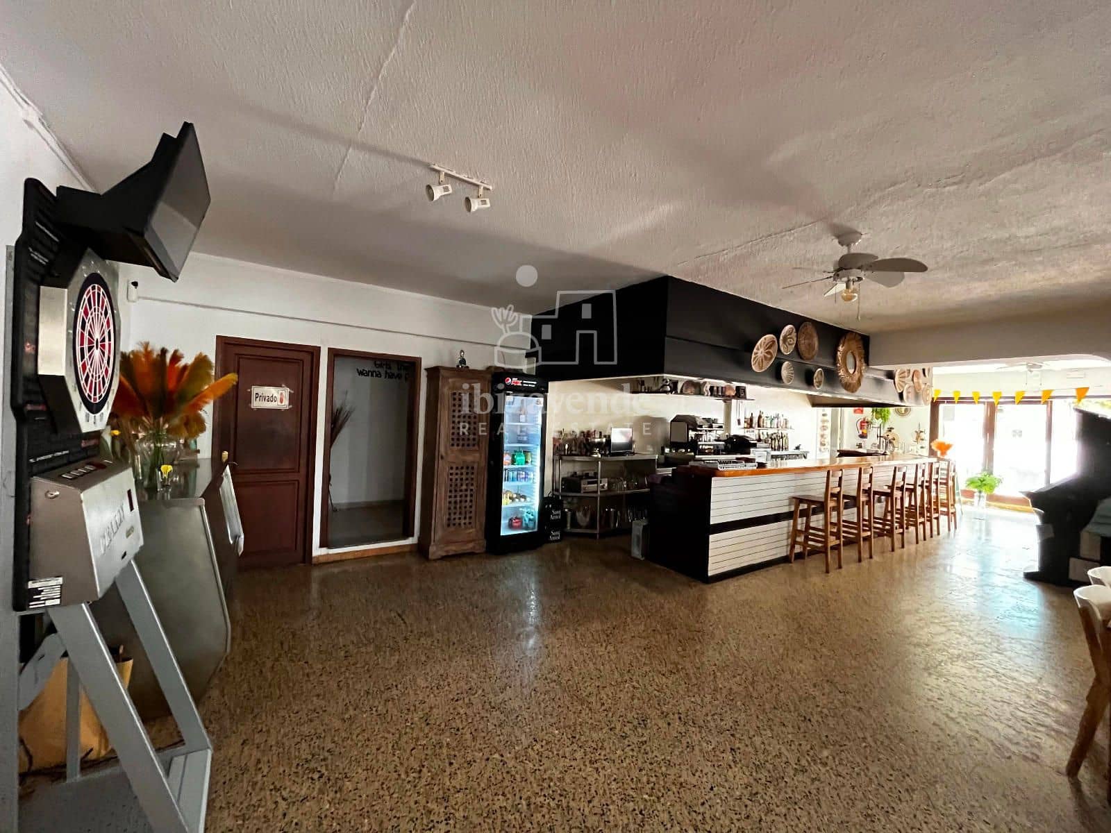 Restaurant/Bar til leje i Cala Llonga - € 2.100 (Ref: 9146210)