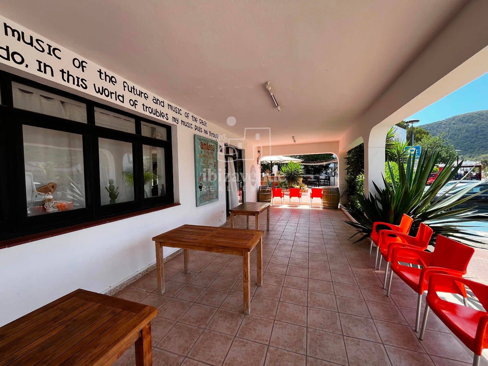 Restaurant/Bar til leje i Cala Llonga - € 2.100 (Ref: 9146210)