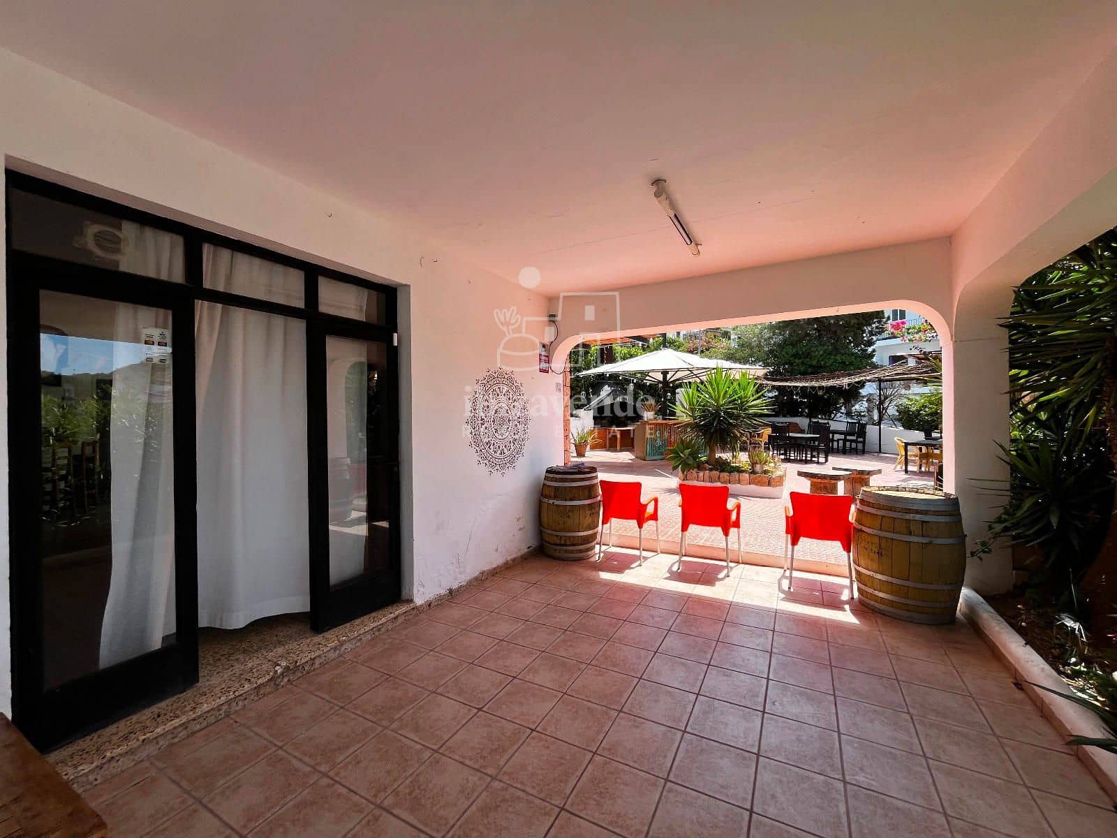 Restaurant/Bar til leje i Cala Llonga - € 2.100 (Ref: 9146210)