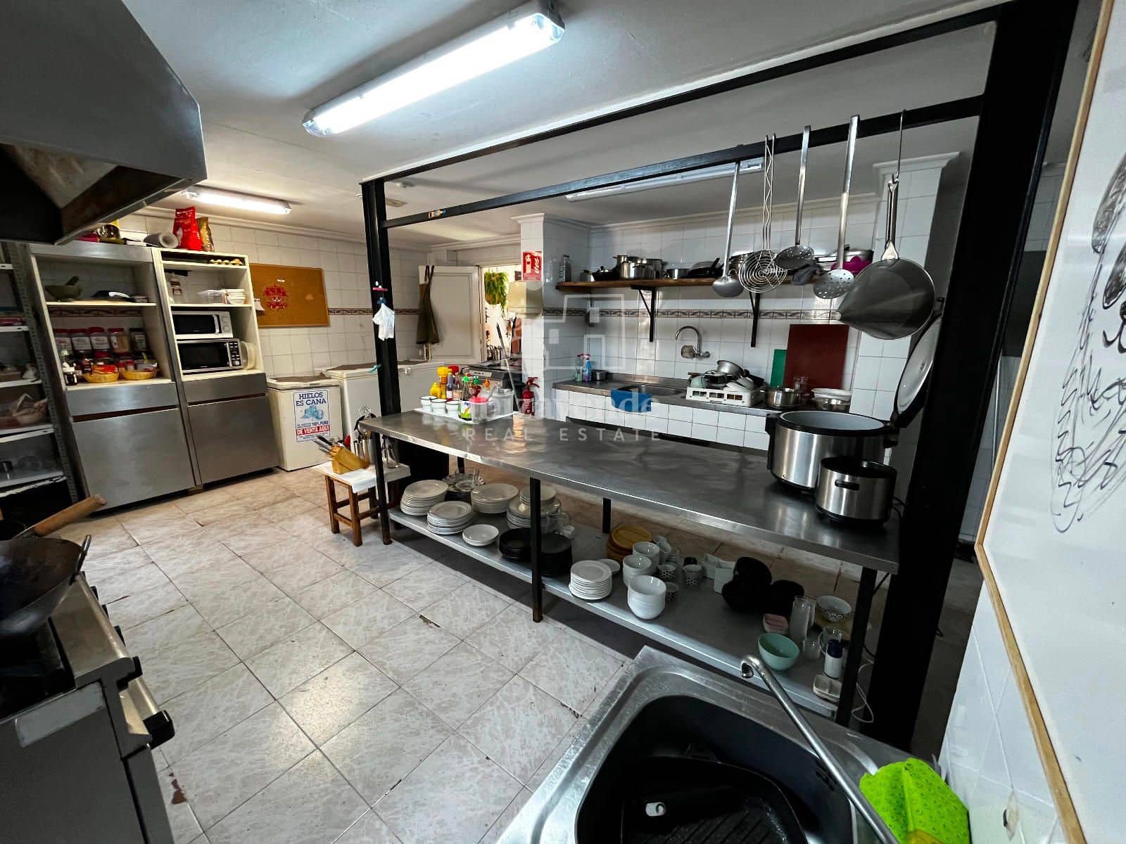 Restaurant/Bar til leje i Cala Llonga - € 2.100 (Ref: 9146210)