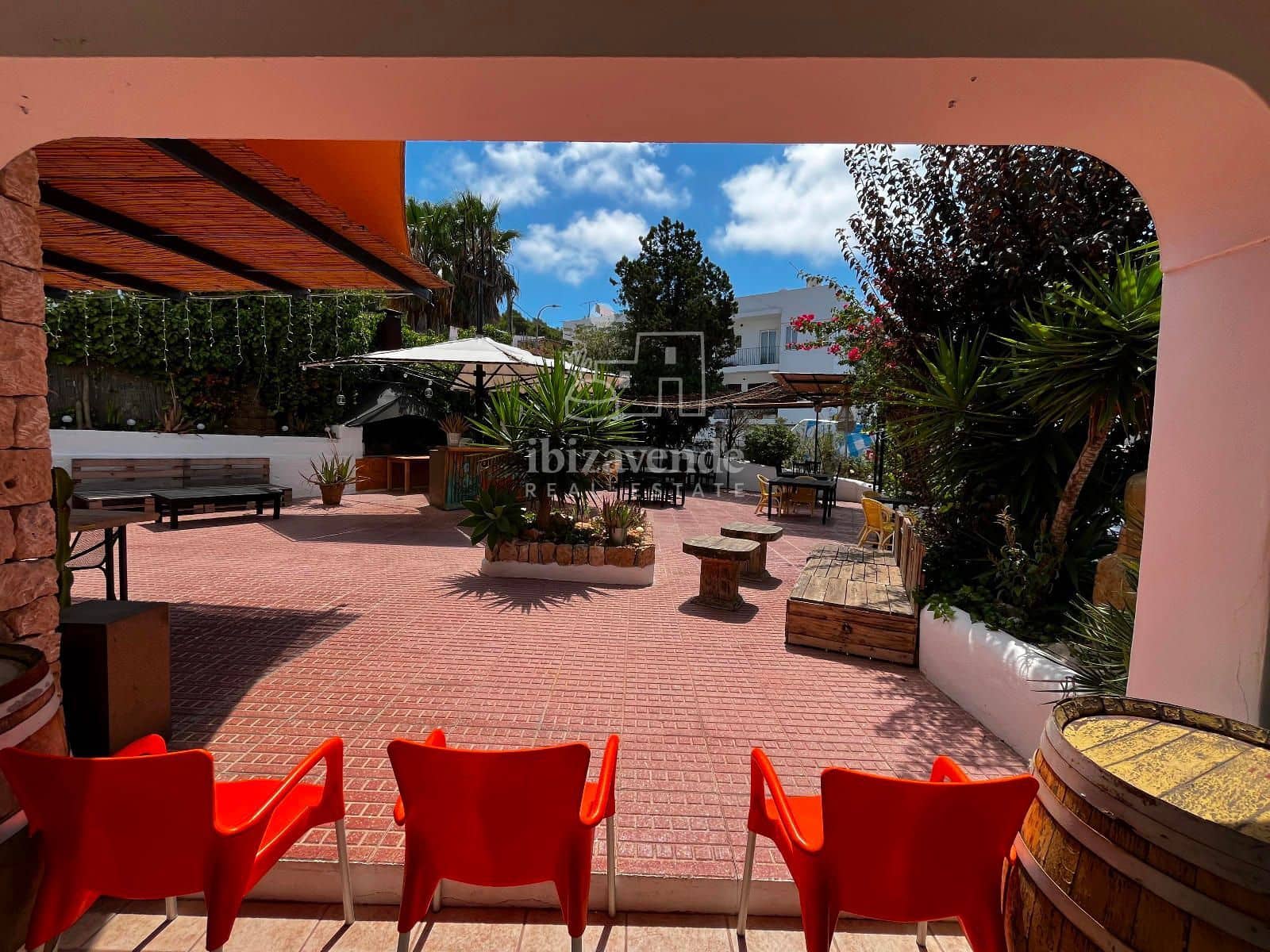 Restaurant/Bar til leje i Cala Llonga - € 2.100 (Ref: 9146210)