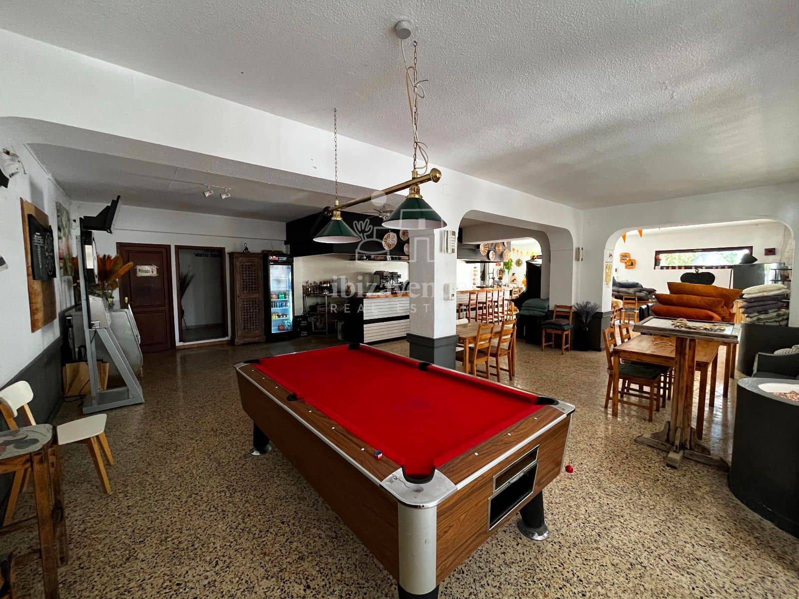 Restaurant/Bar til leje i Cala Llonga - € 2.100 (Ref: 9146210)