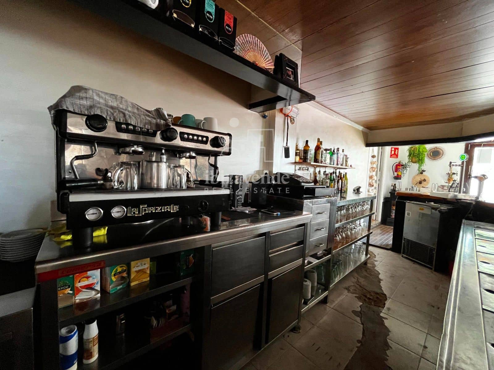 Restaurant/Bar til leje i Cala Llonga - € 2.100 (Ref: 9146210)