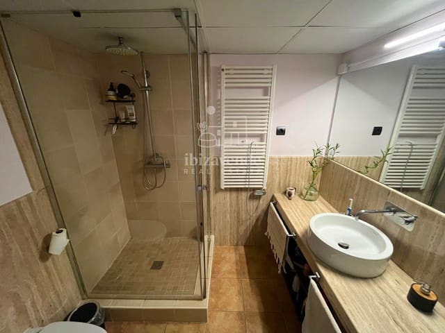 1 makuuhuone Asunto vuokrattavana paikassa Es Caná, Santa Eulalia / Santa Eularia mukana uima-altaan - 2 500 € (Ref: 9146298)