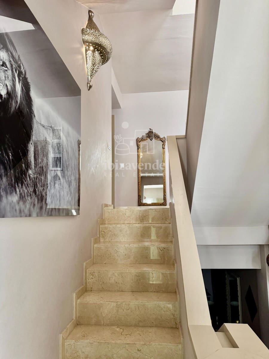 3 chambre Maison de Ville à vendre à Roca Llisa avec piscine garage - 780 000 € (Ref: 9147952)