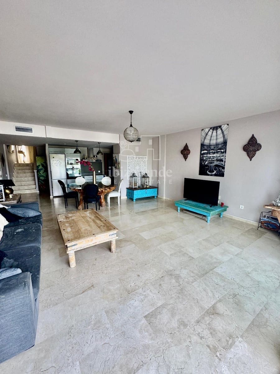 3 chambre Maison de Ville à vendre à Roca Llisa avec piscine garage - 780 000 € (Ref: 9147952)