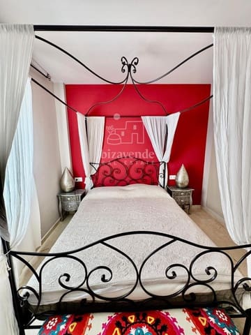 3 bedroom Townhouse for sale in Roca Llisa, Santa Eulalia / Santa Eularia with pool garage - € 780,000 (Ref: 9147952)