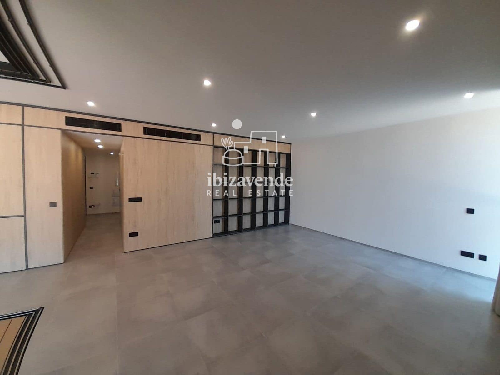 2 bedroom Flat for sale in Santa Eulalia / Santa Eularia with pool garage - € 760,000 (Ref: 9160318)