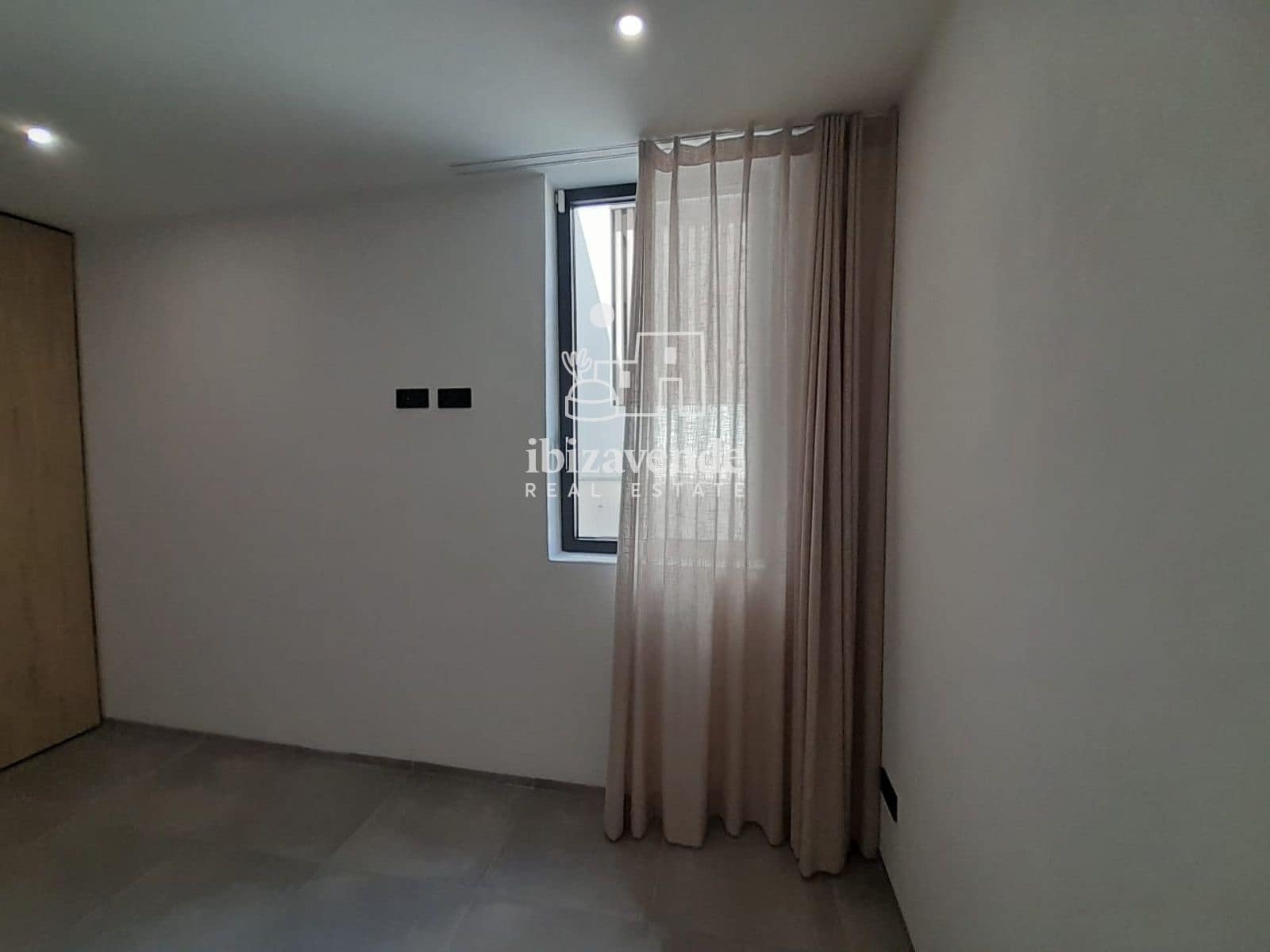 2 bedroom Flat for sale in Santa Eulalia / Santa Eularia with pool garage - € 760,000 (Ref: 9160318)