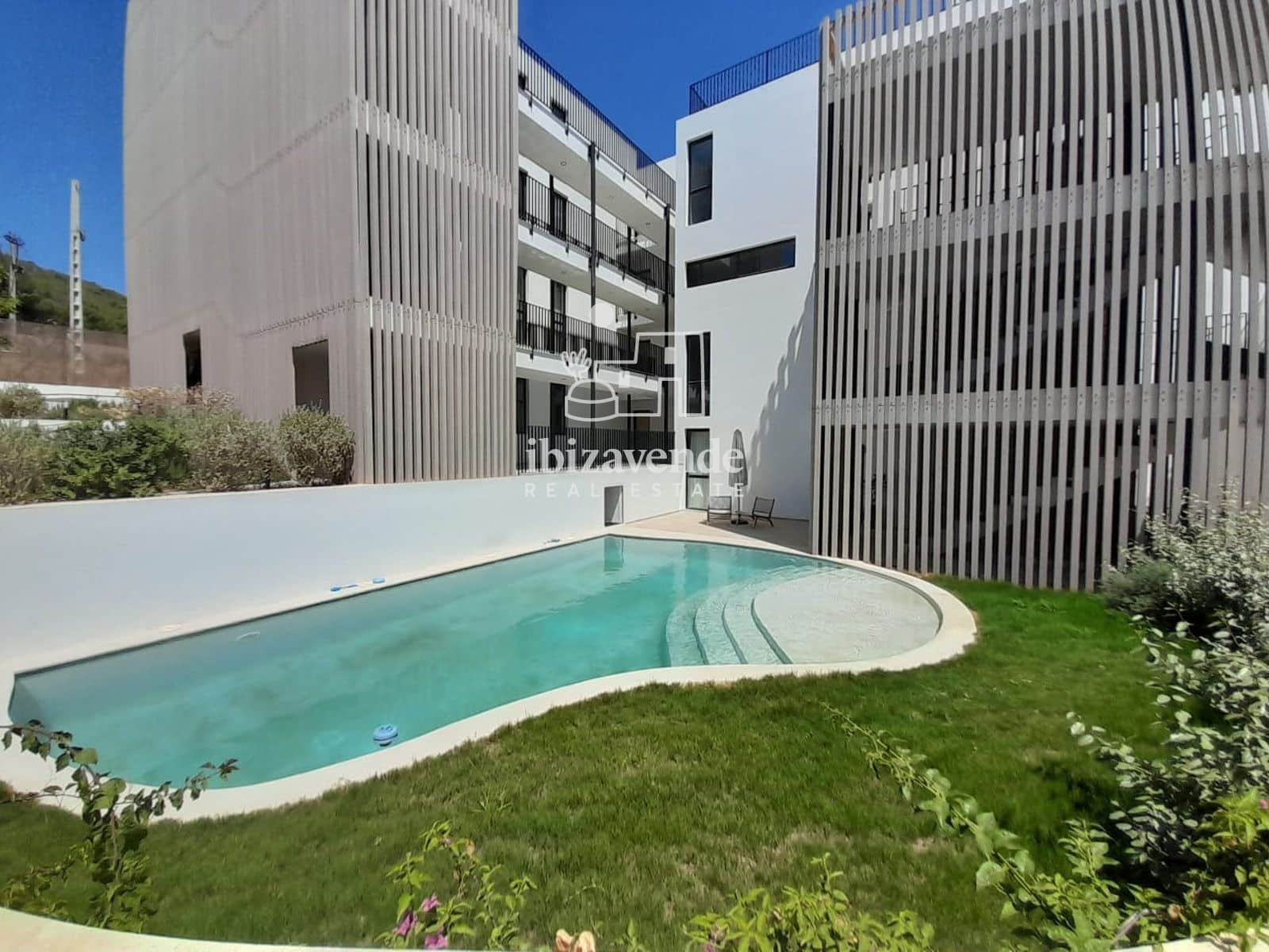 2 bedroom Flat for sale in Santa Eulalia / Santa Eularia with pool garage - € 760,000 (Ref: 9160318)