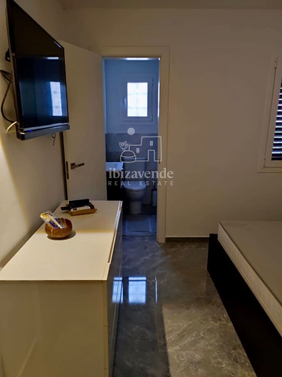 2 soveværelse Lejlighed til leje i La Siesta med swimmingpool - € 1.500 (Ref: 9168853)