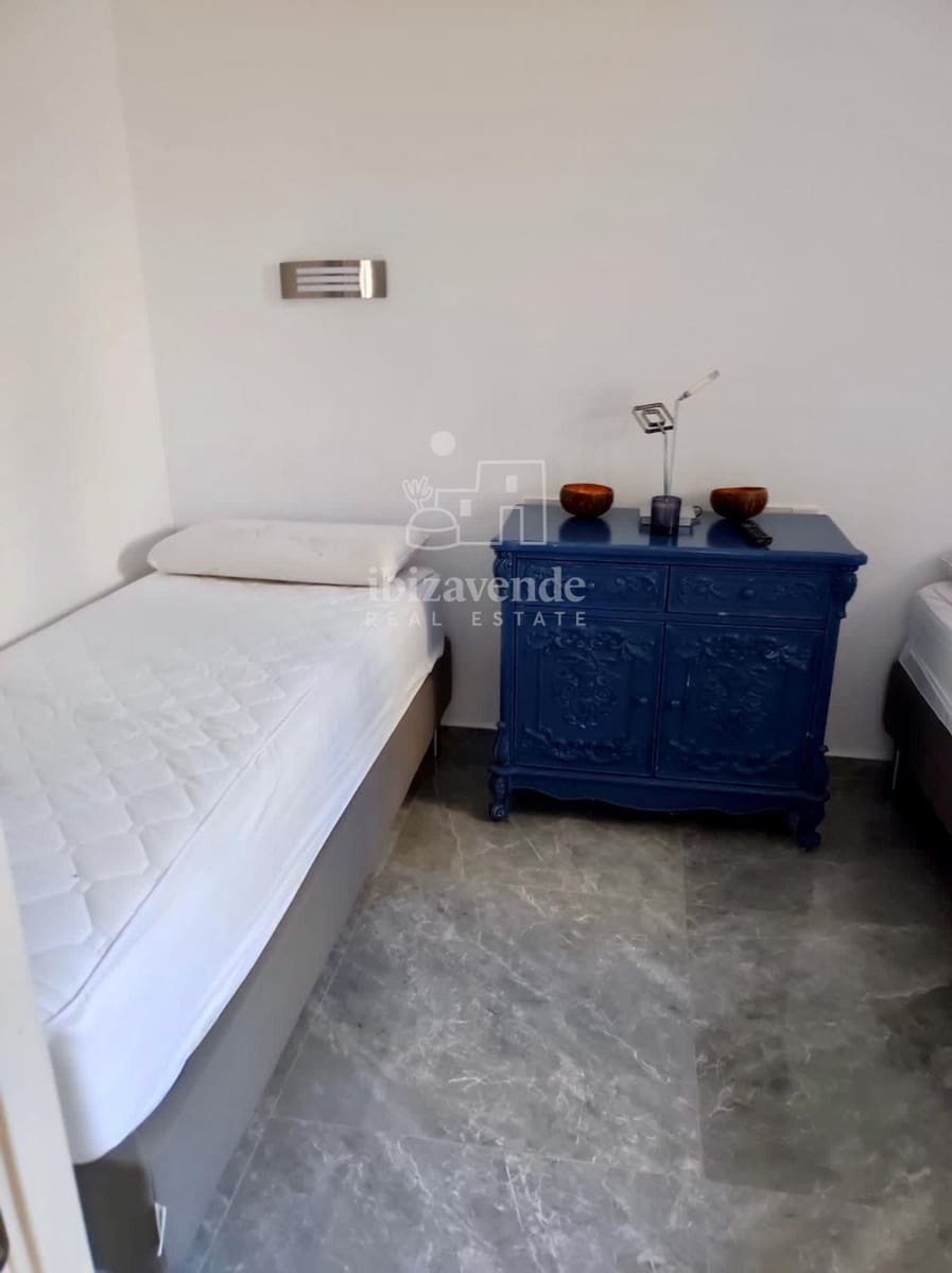 2 soveværelse Lejlighed til leje i La Siesta med swimmingpool - € 1.500 (Ref: 9168853)