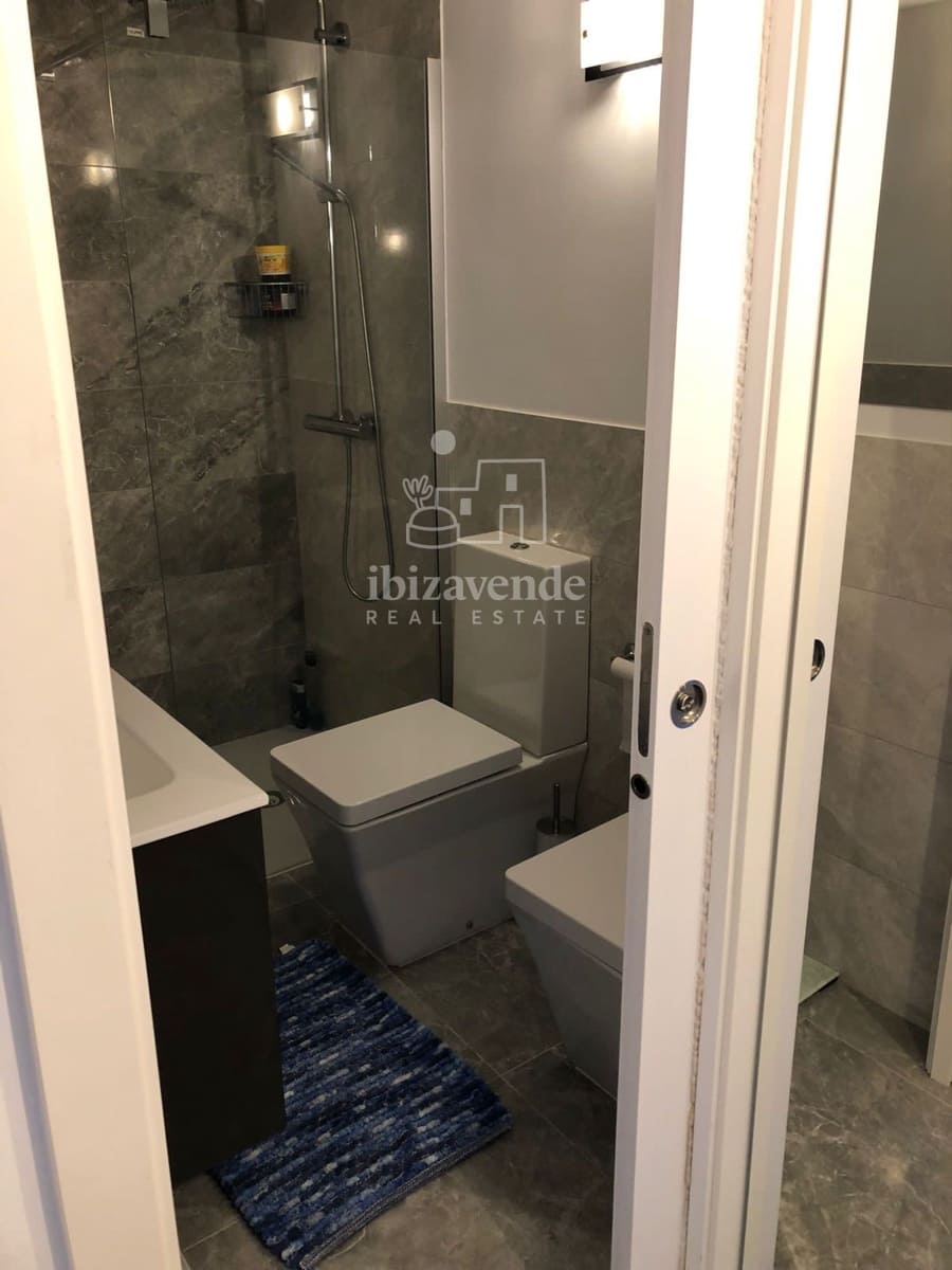 2 soveværelse Lejlighed til leje i La Siesta med swimmingpool - € 1.500 (Ref: 9168853)