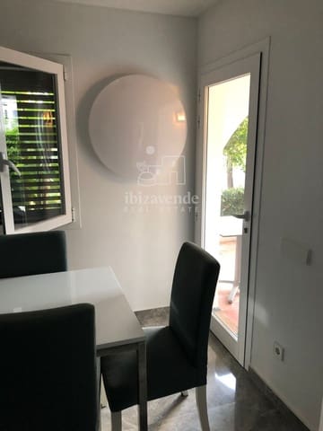 2 sovrum Lägenhet att hyra i La Siesta, Santa Eulalia / Santa Eularia med pool - 1 600 € (Ref: 9168853)