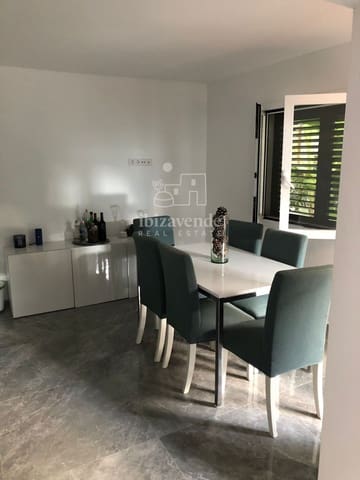 2 sovrum Lägenhet att hyra i La Siesta, Santa Eulalia / Santa Eularia med pool - 1 600 € (Ref: 9168853)