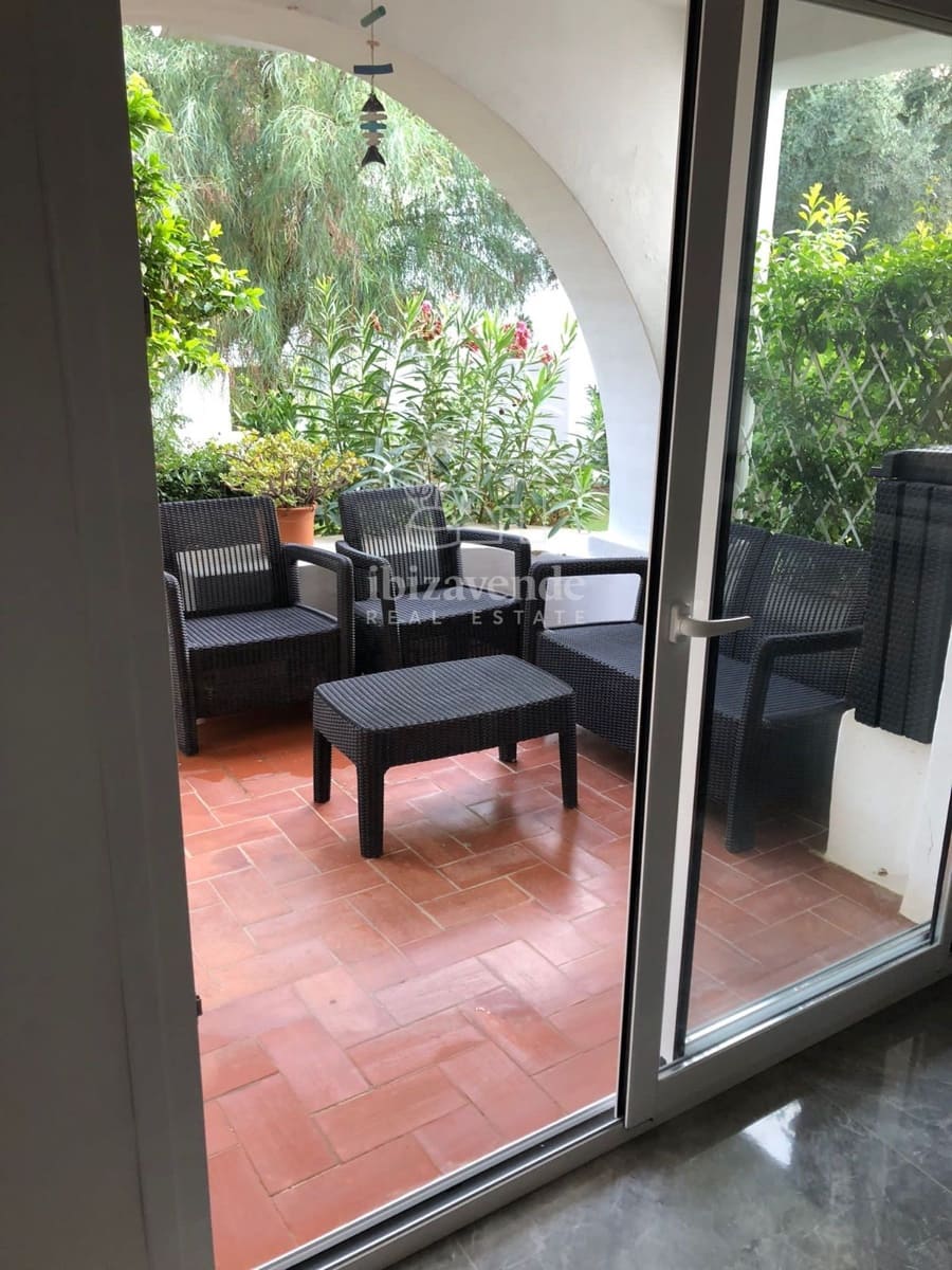 2 soveværelse Lejlighed til leje i La Siesta med swimmingpool - € 1.500 (Ref: 9168853)