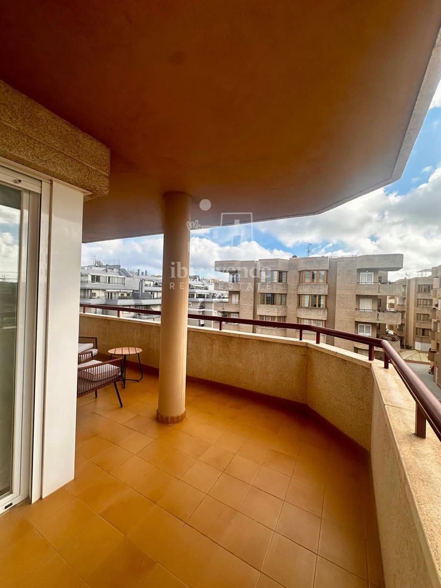 4 quarto Apartamento para arrendar em Ibiza / Eivissa cidade com garagem - 2 500 € (Ref: 9168854)
