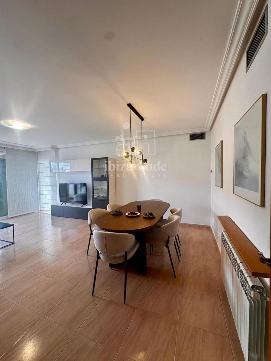4 quarto Apartamento para arrendar em Ibiza / Eivissa cidade com garagem - 2 500 € (Ref: 9168854)