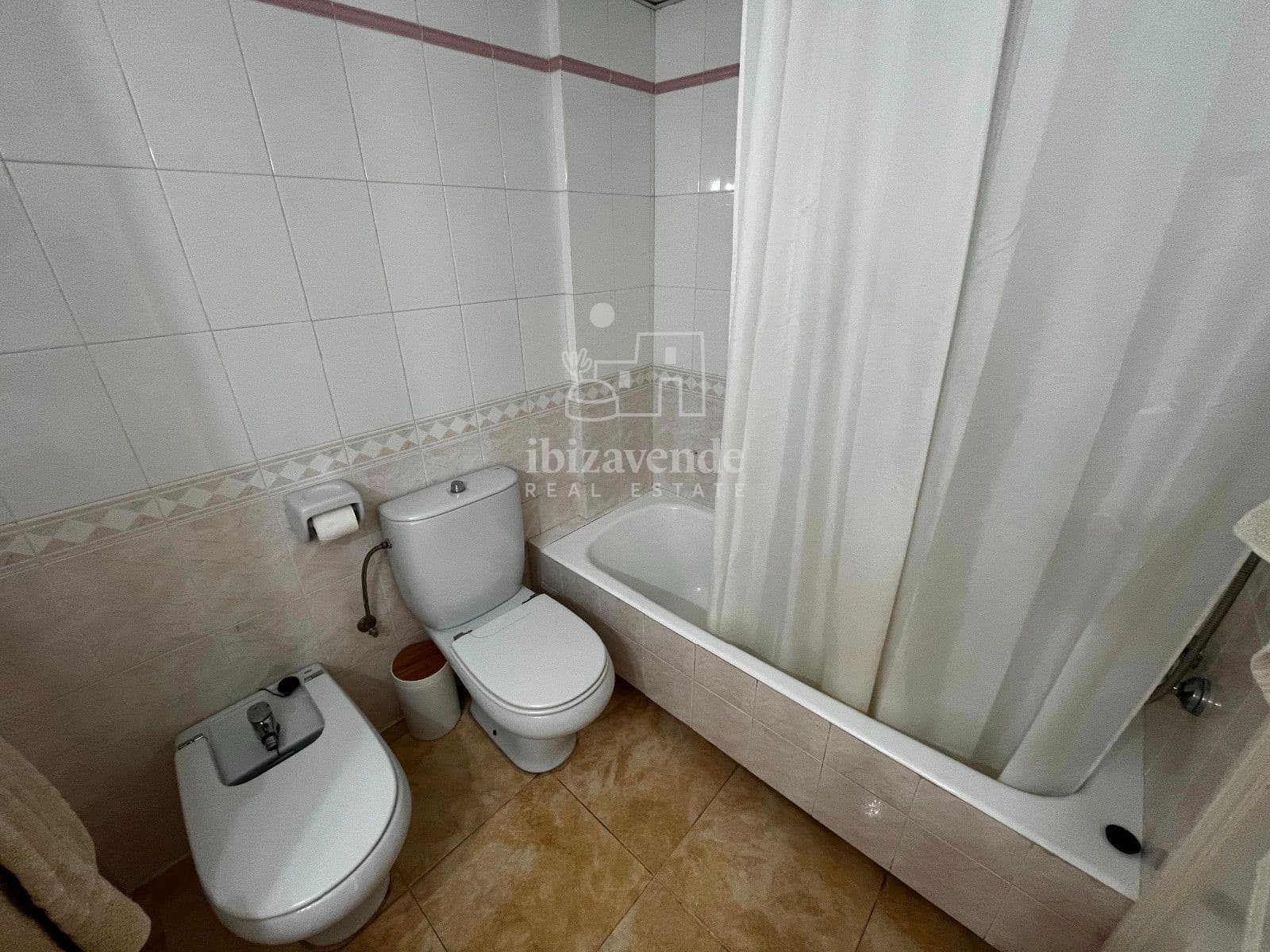 2 makuuhuone Asunto vuokrattavana paikassa Santa Eulalia / Santa Eularia - 1 600 € (Ref: 9172160)