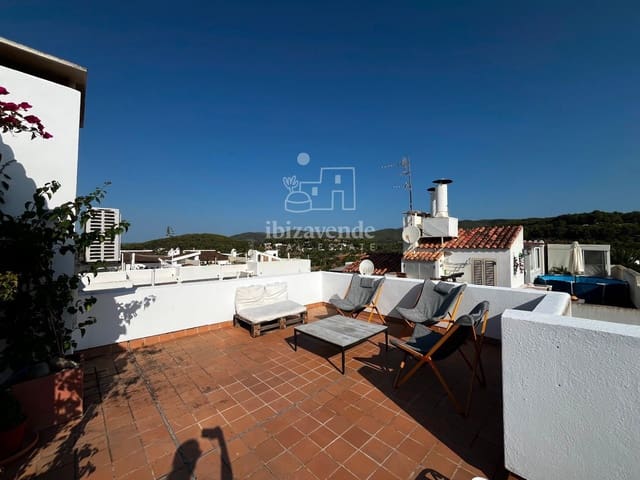 2 soveværelse Lejlighed til leje i Sant Carles de Peralta, Santa Eulalia / Santa Eularia - € 1.750 (Ref: 9172160)