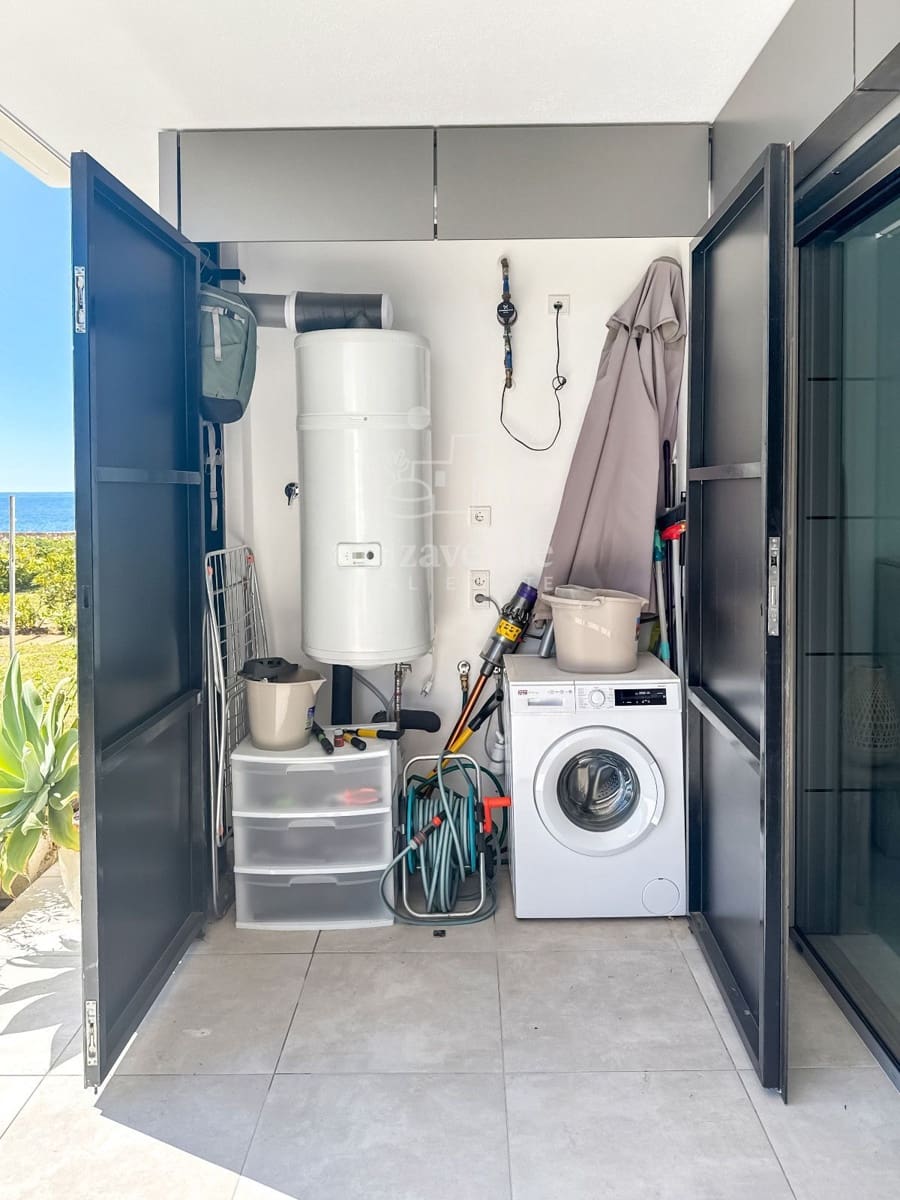 2 bedroom Townhouse for sale in Cala Gracio with pool garage - € 1,050,000 (Ref: 9178269)