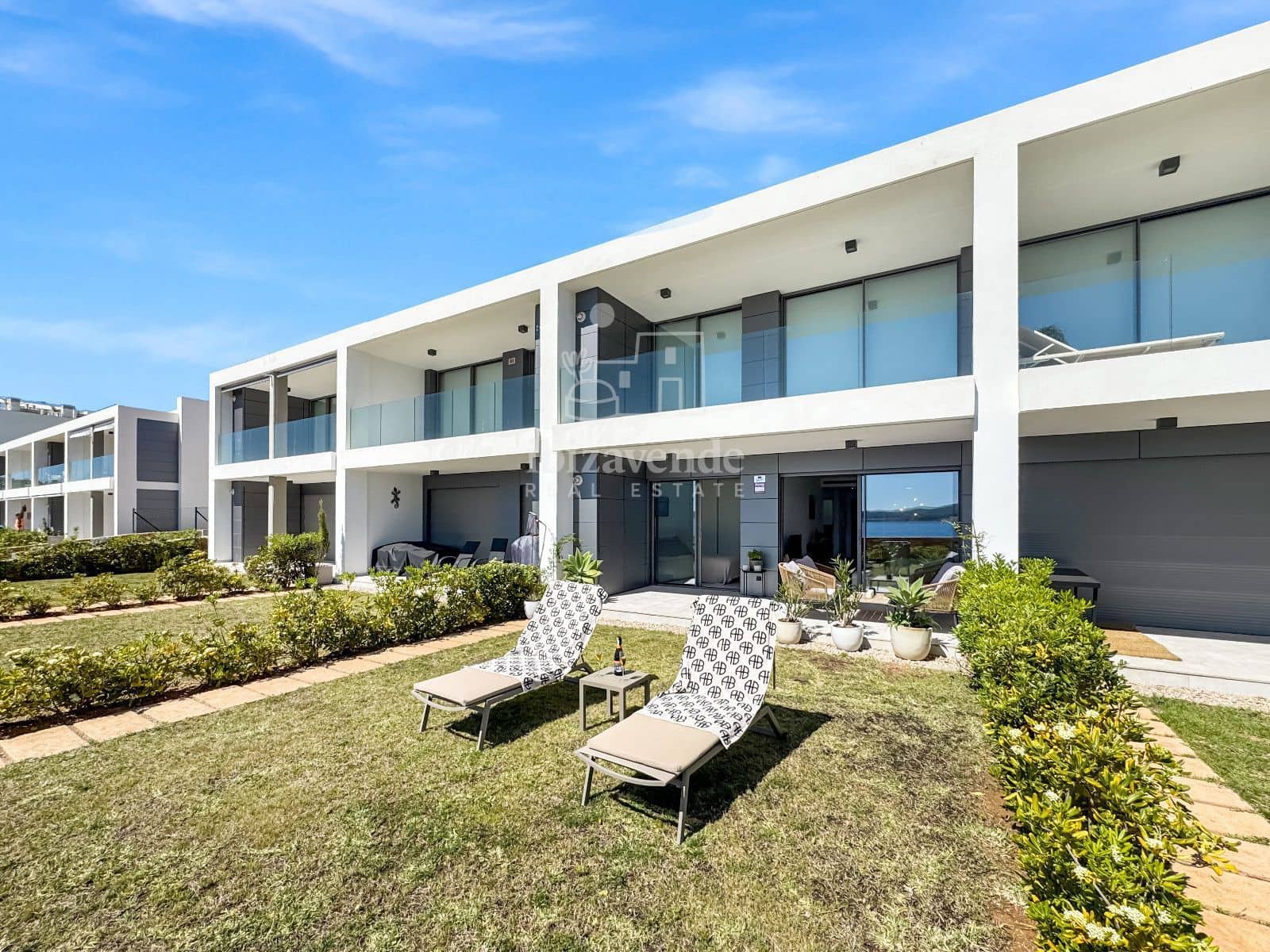 2 bedroom Townhouse for sale in Cala Gracio with pool garage - € 1,050,000 (Ref: 9178269)