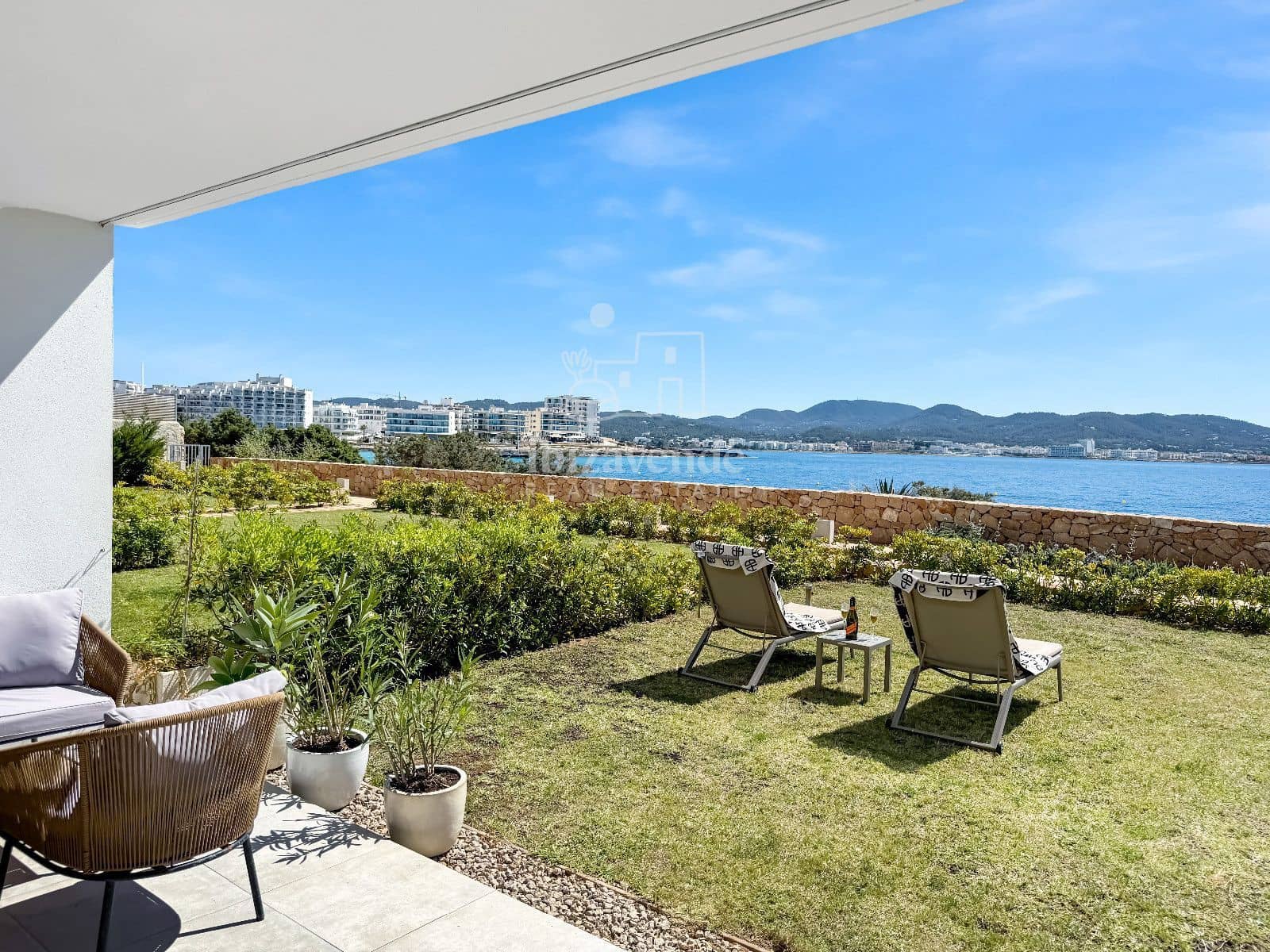 2 bedroom Townhouse for sale in Cala Gracio with pool garage - € 1,050,000 (Ref: 9178269)