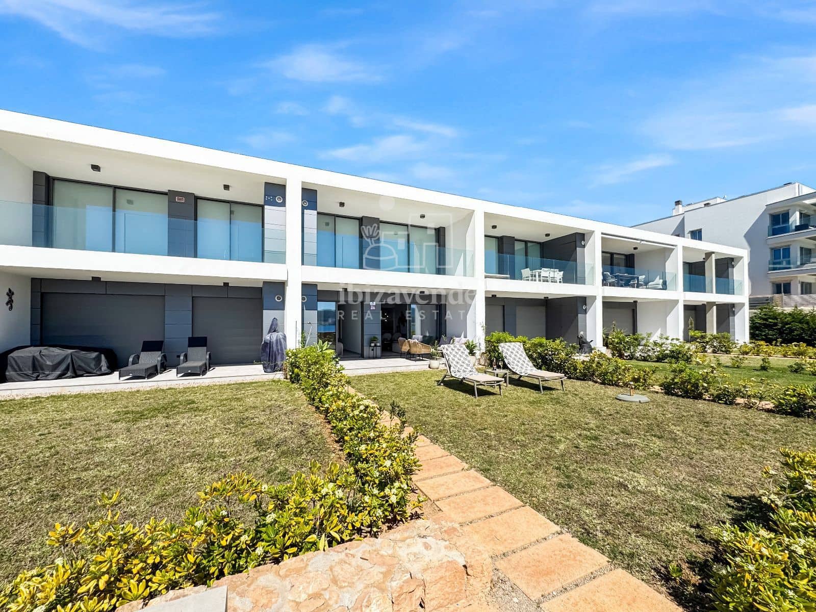 2 bedroom Townhouse for sale in Cala Gracio with pool garage - € 1,050,000 (Ref: 9178269)