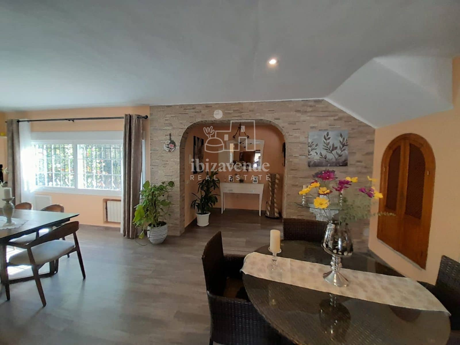 3 soverom Villa til salgs i Santa Eulalia / Santa Eularia med svømmebasseng garasje - € 2 625 000 (Ref: 9184492)