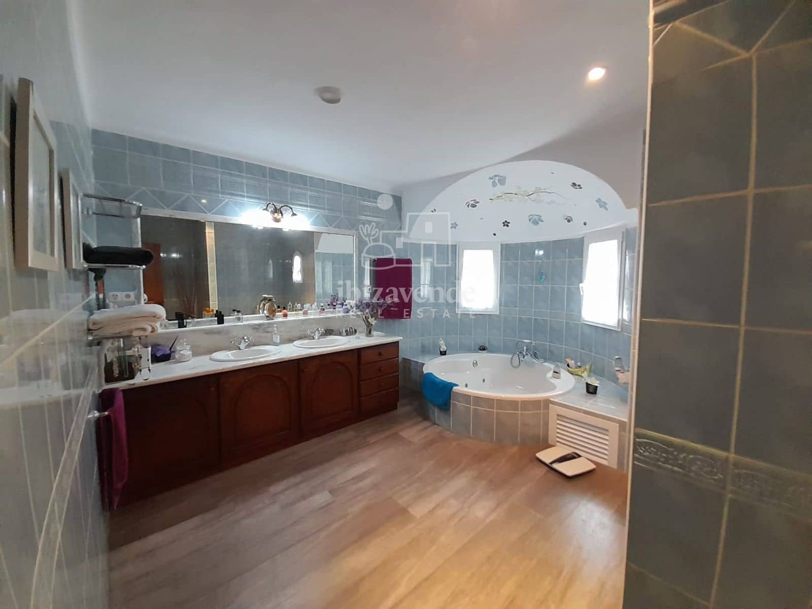 3 soverom Villa til salgs i Santa Eulalia / Santa Eularia med svømmebasseng garasje - € 2 625 000 (Ref: 9184492)