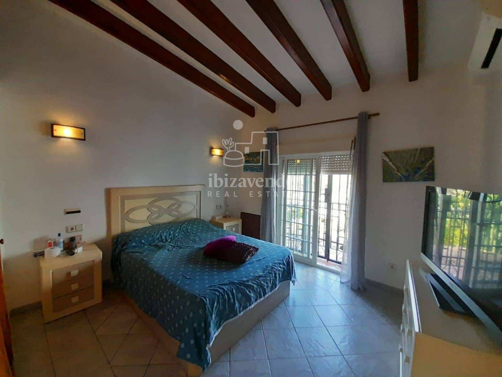 3 soverom Villa til salgs i Santa Eulalia / Santa Eularia med svømmebasseng garasje - € 2 625 000 (Ref: 9184492)