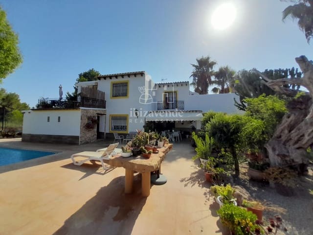 3 slaapkamer Villa te koop in Santa Eulalia / Santa Eularia met zwembad garage - € 2.625.000 (Ref: 9184492)