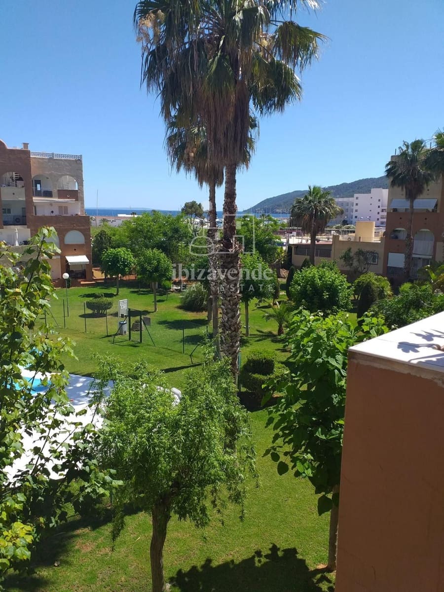 2 soveværelse Lejlighed til leje i Santa Eulalia / Santa Eularia med swimmingpool - € 3.500 (Ref: 9188838)