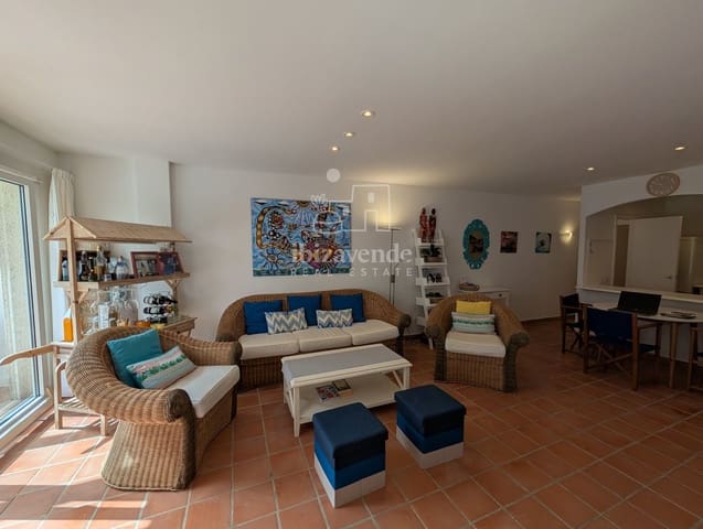2 soveværelse Lejlighed til leje i Cala Llenya, Santa Eulalia / Santa Eularia med swimmingpool garage - € 1.400 (Ref: 9188869)