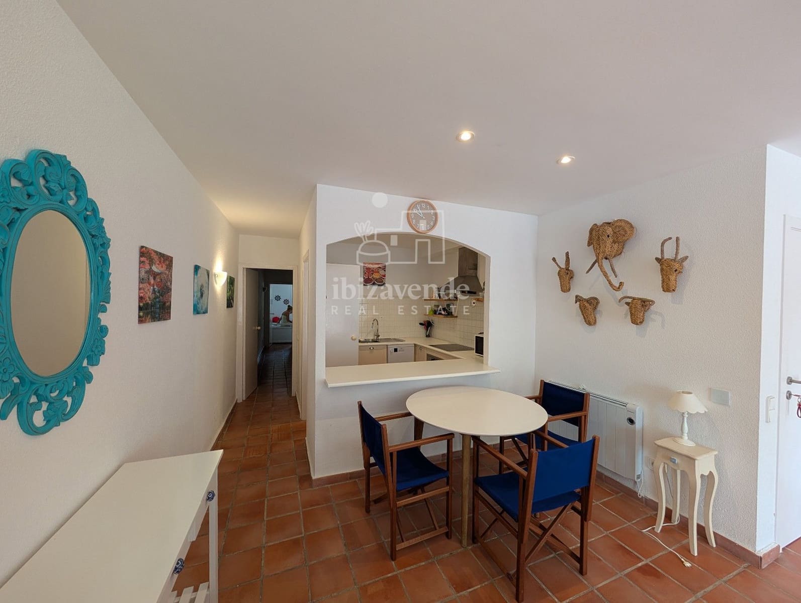 2 sovrum Lägenhet att hyra i Cala Llenya med pool garage - 1 400 € (Ref: 9188869)