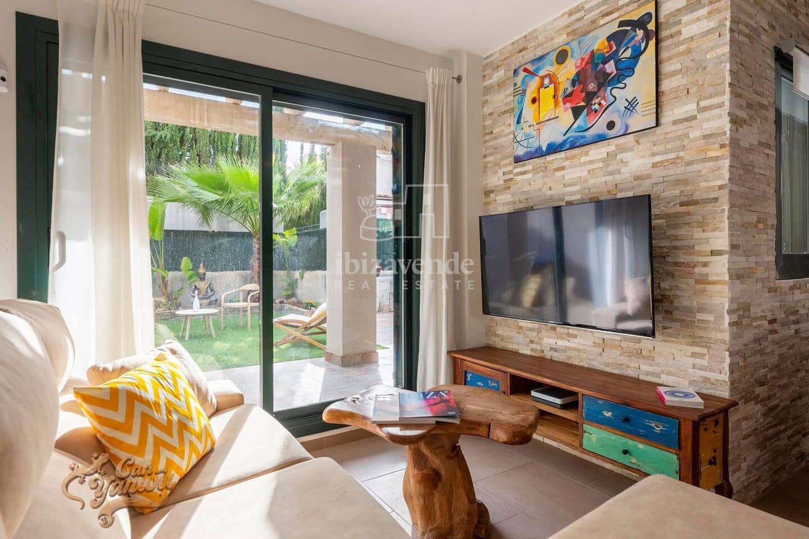 3 sypialnia Willa do wynajęcia w Cala Tarida z basenem garażem - 2 600 € (Ref: 9194980)