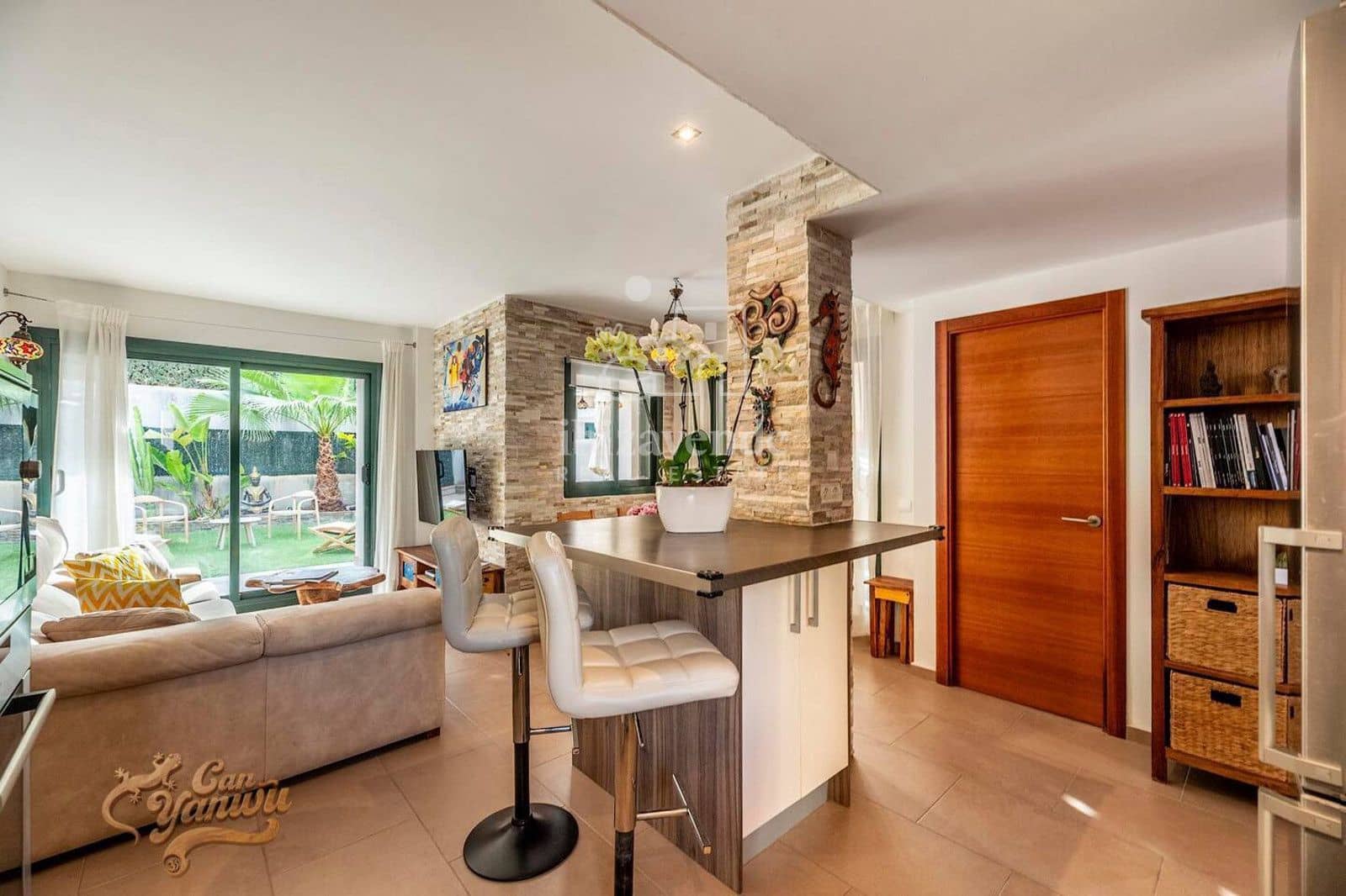 3 sypialnia Willa do wynajęcia w Cala Tarida z basenem garażem - 2 600 € (Ref: 9194980)