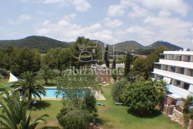 Piso de 3 habitaciones en Roca Llisa, Santa Eulalia / Santa Eularia en alquiler con piscina garaje - 6.000 € (Ref: 9211411)