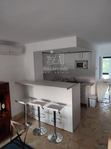 Piso de 3 habitaciones en Roca Llisa, Santa Eulalia / Santa Eularia en alquiler con piscina garaje - 6.000 € (Ref: 9211411)