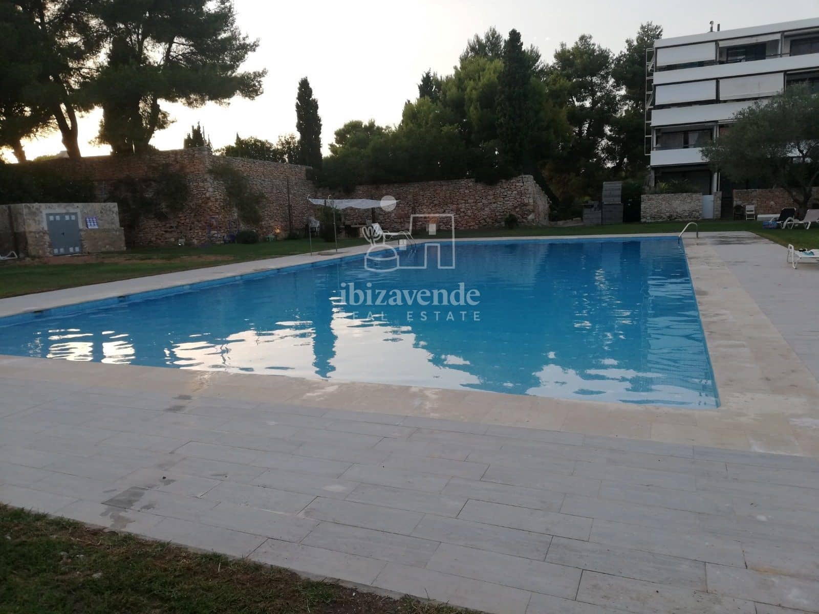 Piso de 3 habitaciones en Roca Llisa en alquiler con piscina garaje - 6.000 € (Ref: 9211411)