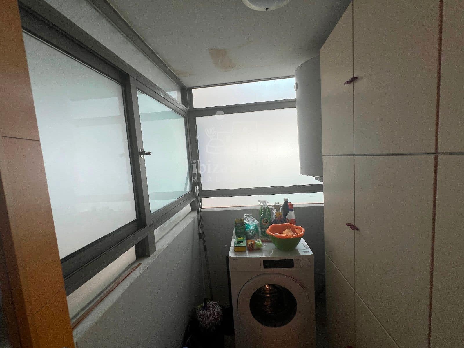 2 slaapkamer Flat te huur in Santa Eulalia / Santa Eularia met zwembad garage - € 4.000 (Ref: 9216150)