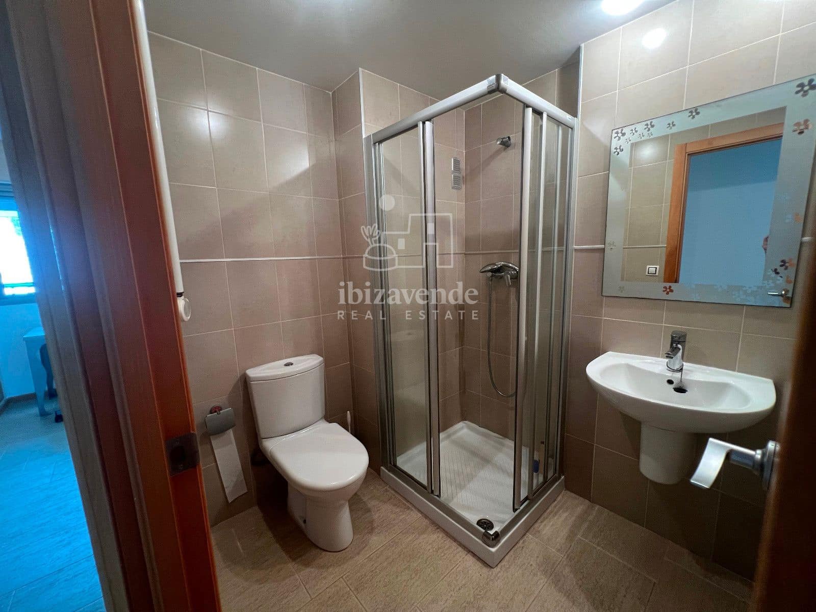 2 slaapkamer Flat te huur in Santa Eulalia / Santa Eularia met zwembad garage - € 4.000 (Ref: 9216150)