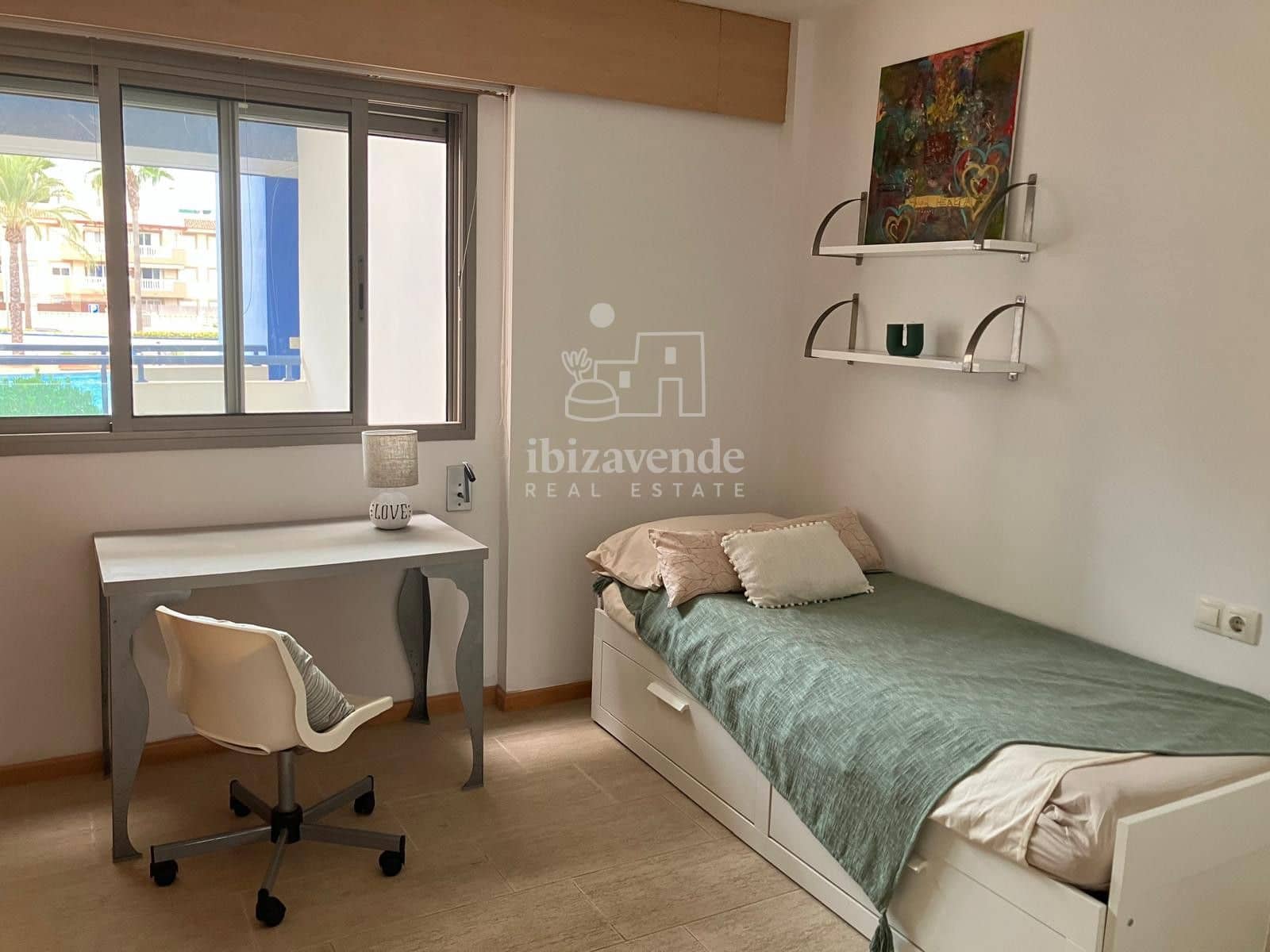 2 slaapkamer Flat te huur in Santa Eulalia / Santa Eularia met zwembad garage - € 4.000 (Ref: 9216150)